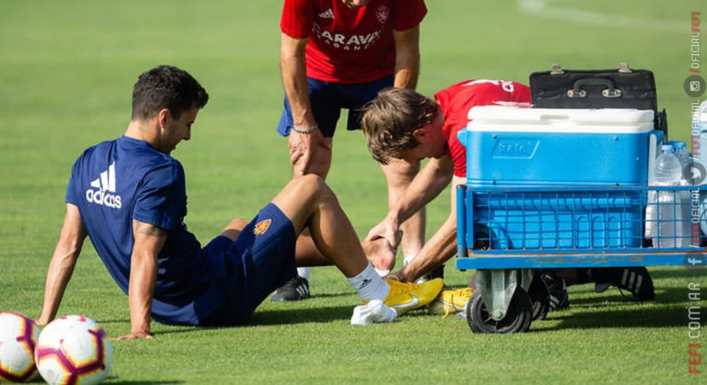 Cómo evitar las ampollas al jugar al fútbol: causas y soluciones