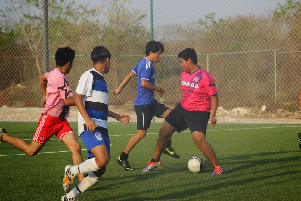 Espinilleras para fútbol 7: qué modelo elegir y por qué