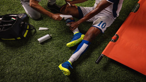 Lesiones más comunes en el fútbol amateur y cómo prevenirlas